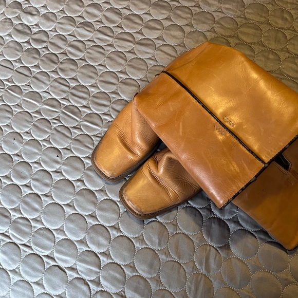 Vintage (1976) Aldo leather boots. - Picture 1 of 5